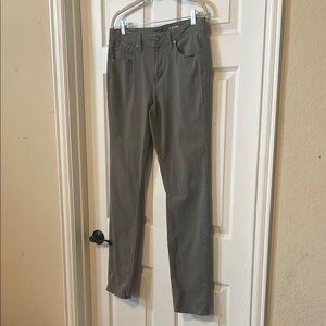 G/FORE gray pants, size 32/34